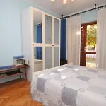 With A Parking Space - 7195 * Ρόβινι