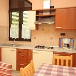 Διαμέρισμα With A Parking Space - 7195 Ρόβινι