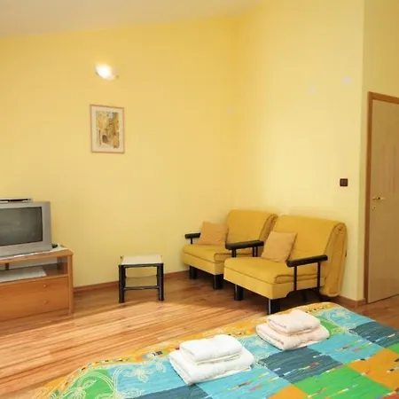 Apartman With A Parking Space - 7195 *