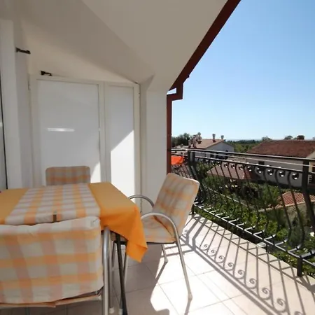 Apartman With A Parking Space - 7195