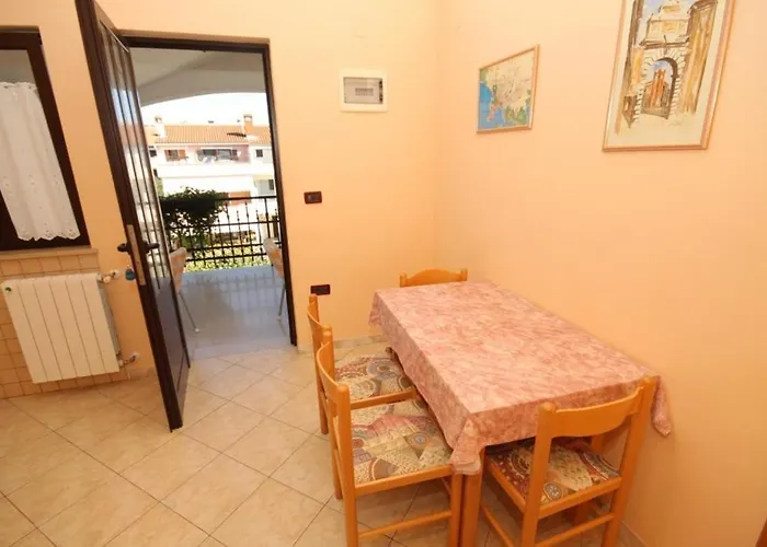 Apartments With A Parking Space Rovinj - 7195 * Rovinj