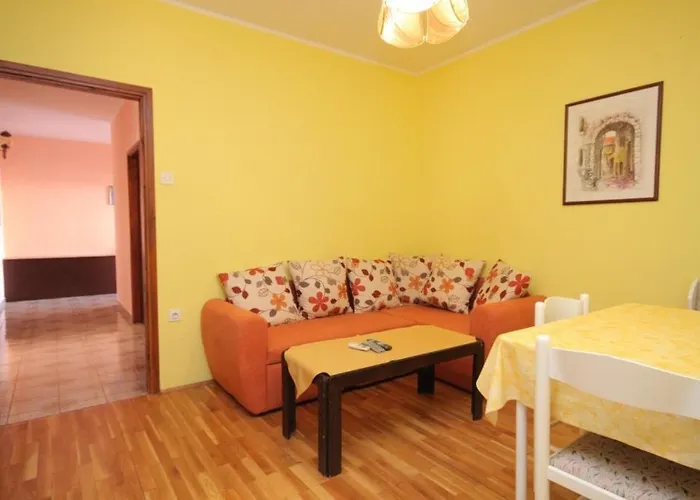 Apartman Apartments With A Parking Space Rovinj - 7195 Rovinj